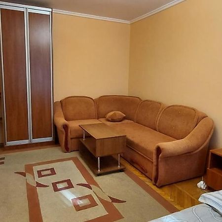 Воздухофлотский Проспект Kyiv Exterior photo