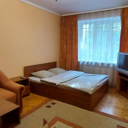 Воздухофлотский Проспект Kyiv Exterior photo